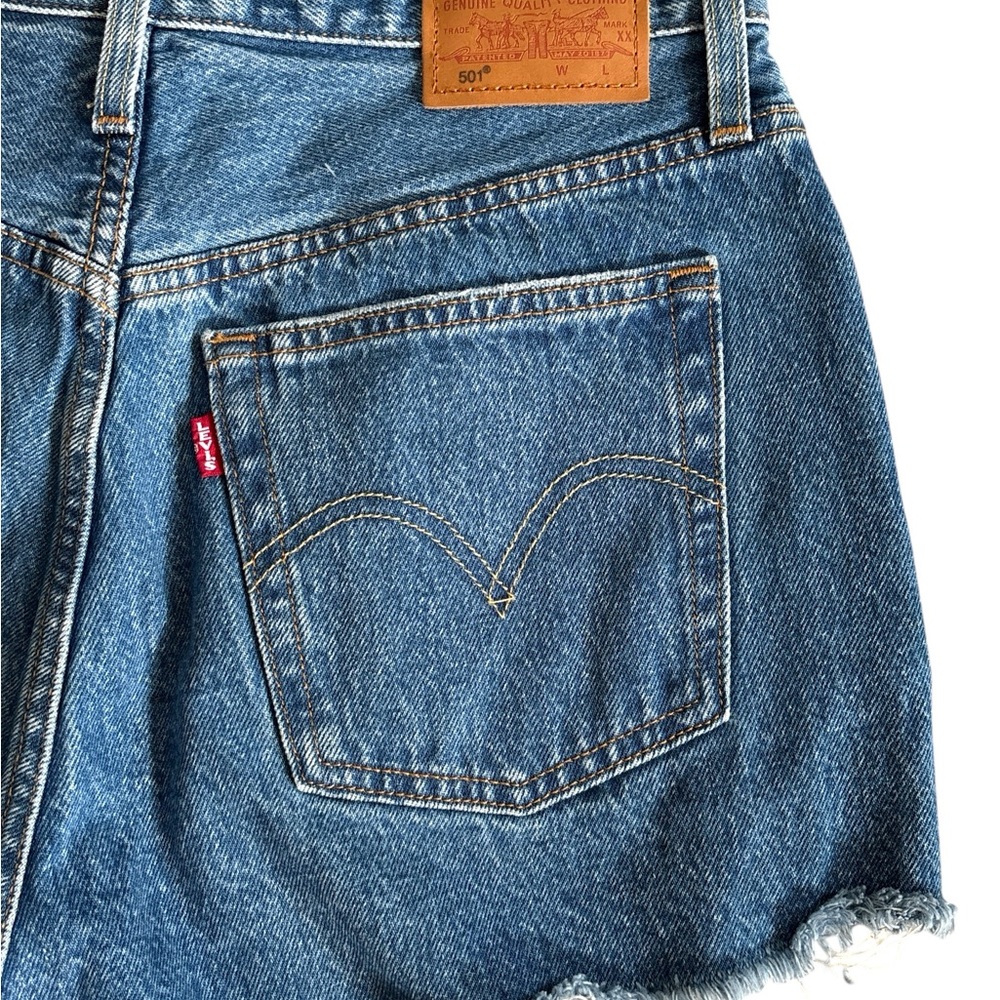 Levi's 501 Big E Premium Distressed Cutoff Denim Shorts - Blue 27 - Picture 4 of 16